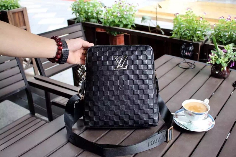 Louis Vuitton Outlet Designer Bags M201534