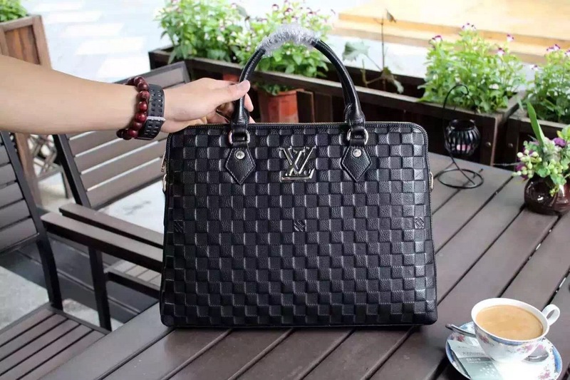 Louis Vuitton Outlet Designer Bags M201535