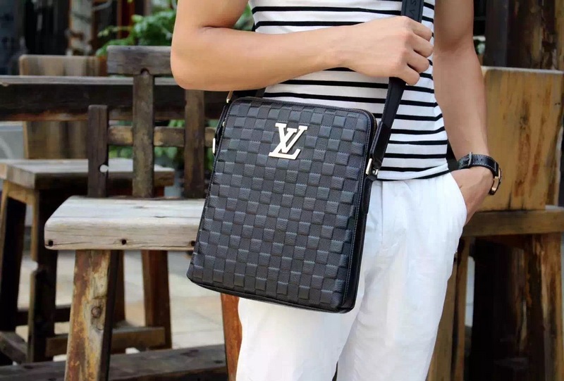 Louis Vuitton Outlet Designer Bags M201537