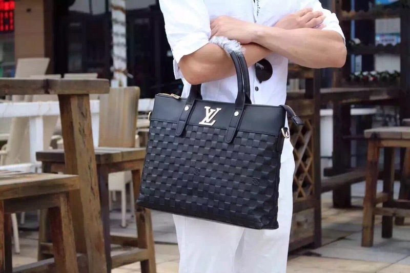 Louis Vuitton Outlet Designer Bags M201539