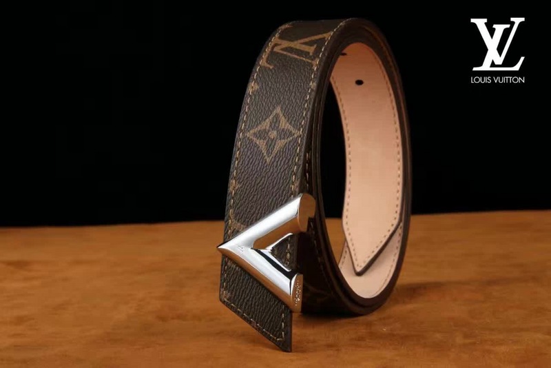 Louis Vuitton Outlet Designer Belts M401770