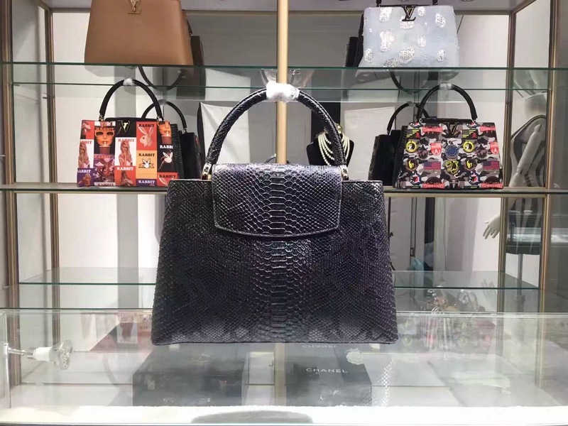 Louis Vuitton Outlet Designer Handbags M101322