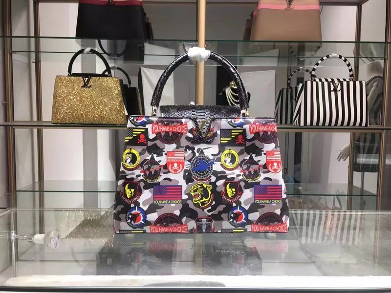 Louis Vuitton Outlet Designer Handbags M101325