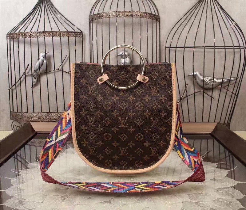 Louis Vuitton Outlet Designer Handbags M101365