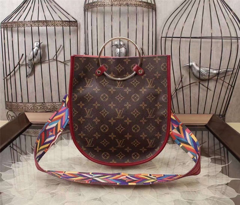 Louis Vuitton Outlet Designer Handbags M101367