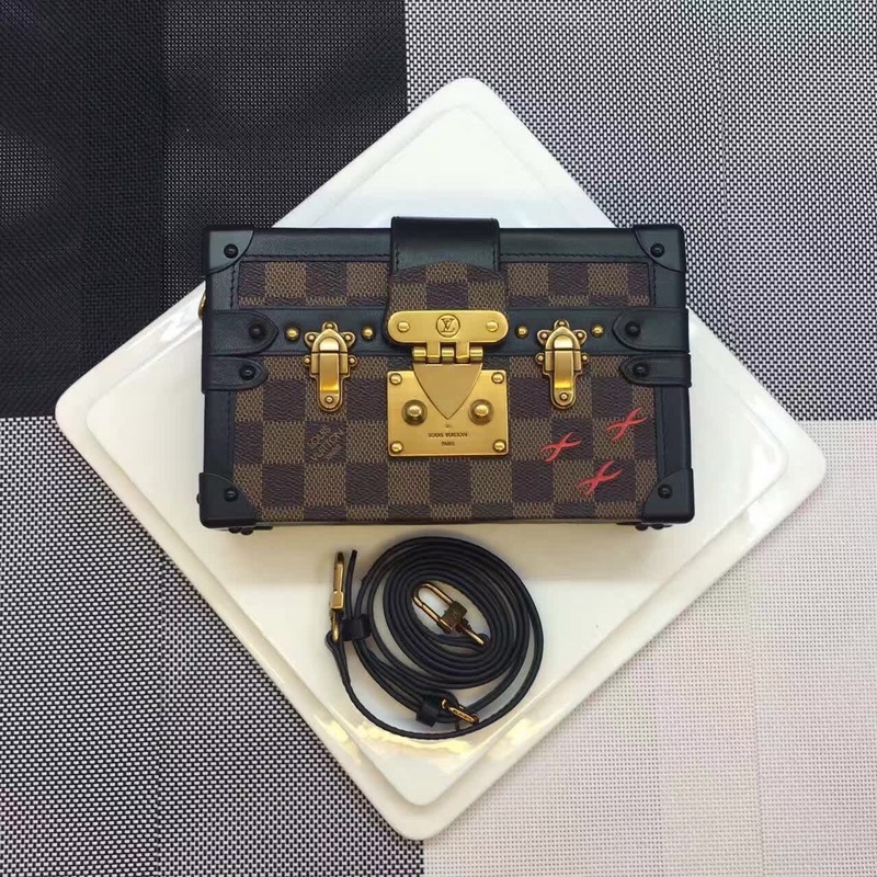 Louis Vuitton Outlet Designer Handbags M101411 - Click Image to Close