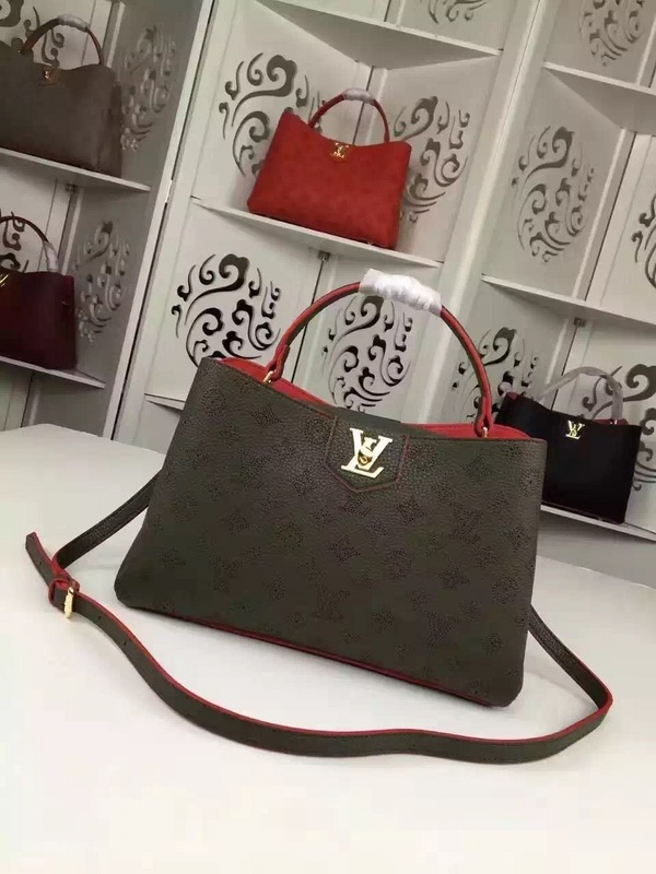 Louis Vuitton Outlet Designer Handbags M101468