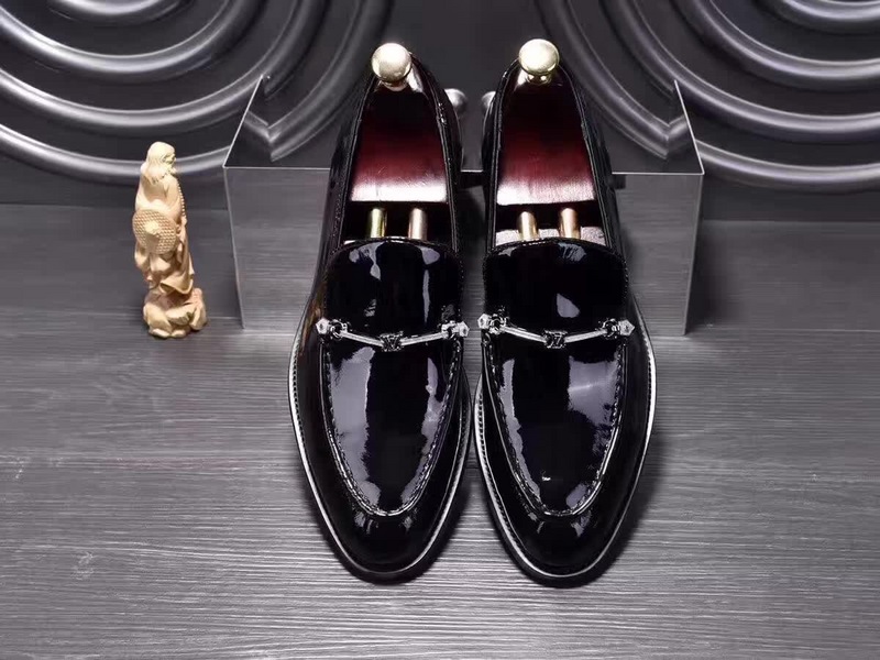 Louis Vuitton Outlet Designer Shoes M601912