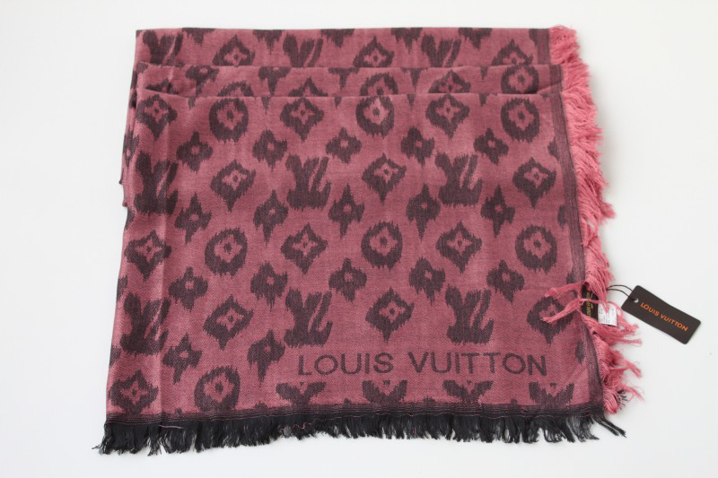 Louis Vuitton Outlet Scarves lv035