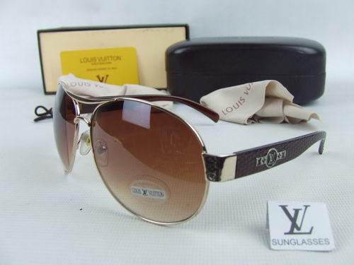 Louis Vuitton Outlet Sunglasses 032 - Click Image to Close