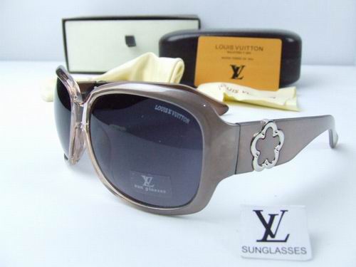 Louis Vuitton Outlet Sunglasses 057 - Click Image to Close