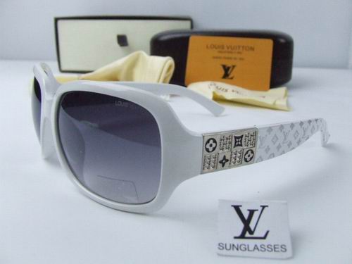 Louis Vuitton Outlet Sunglasses 079 - Click Image to Close