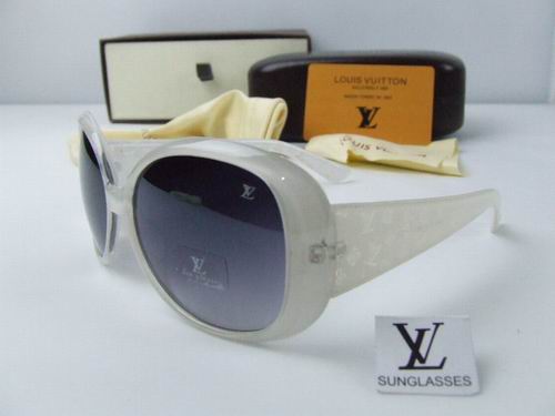 Louis Vuitton Outlet Sunglasses 091 - Click Image to Close