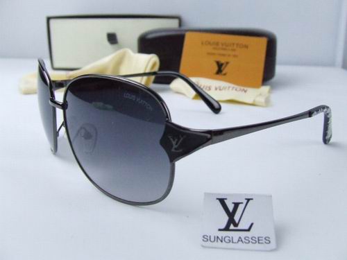 Louis Vuitton Outlet Sunglasses 067 - Click Image to Close