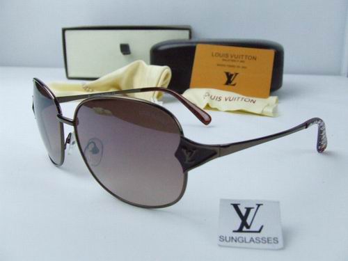 Louis Vuitton Outlet Sunglasses 069 - Click Image to Close